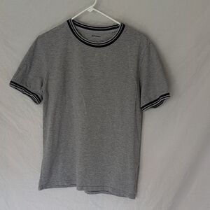 Old Navy Gray Short Sleeve Tee with Black Accents